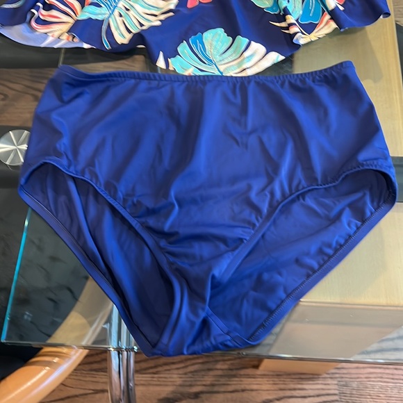 Maxine of HOLLYWOOD Tankini Bathing Suit - Picture 3 of 14